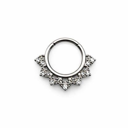Argola clicker ornamentada com zircónias 