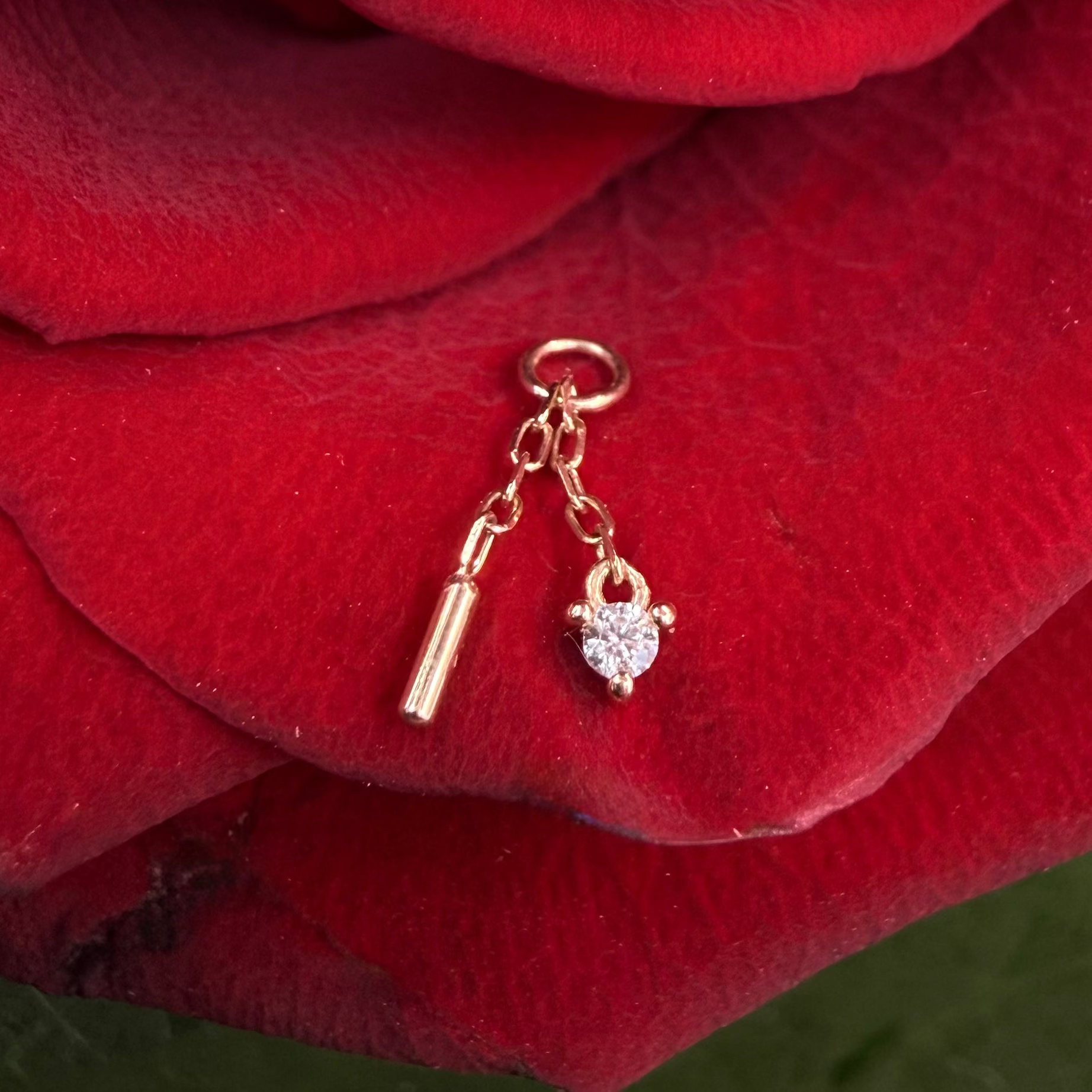 Pendente ouro sólido 14k zircónia e barra 