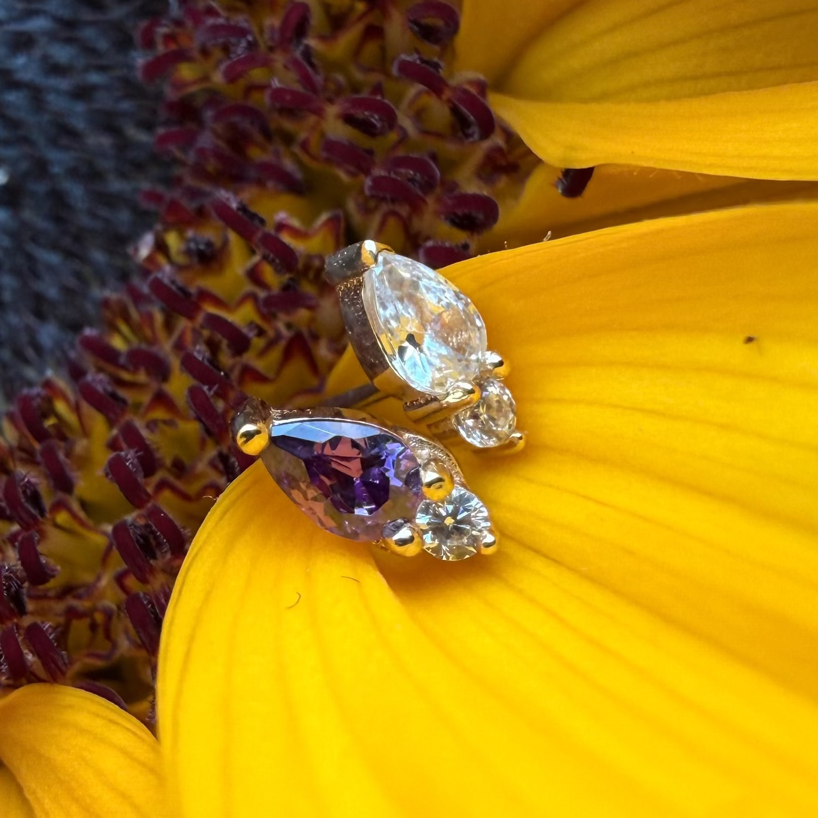 Topos com duas zircónias ouro 14k