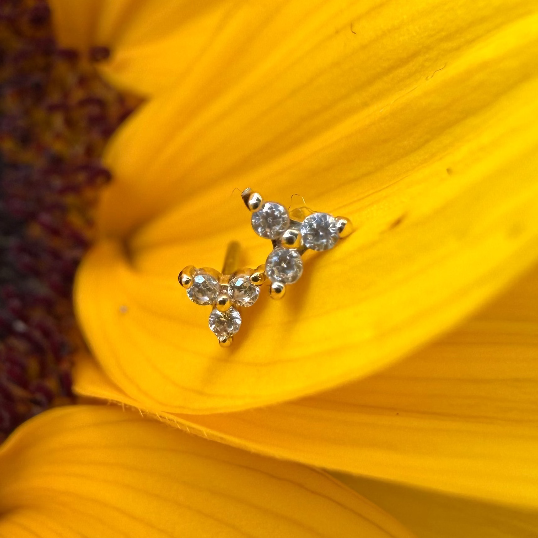 Topo trio zircónias ouro 14k